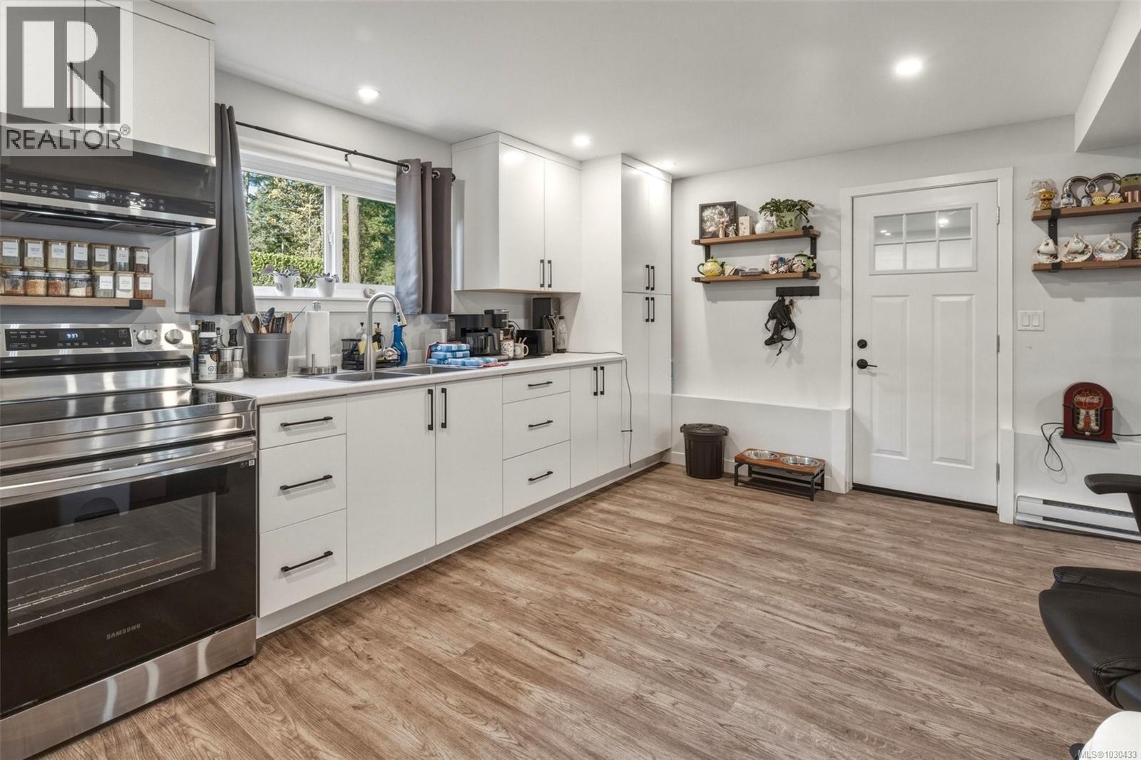 641 Jadel Dr - 22