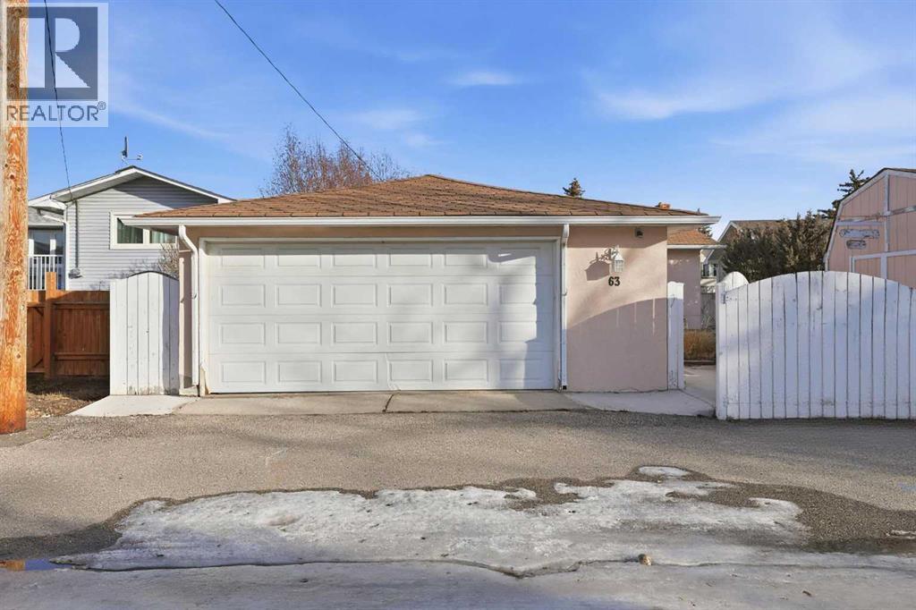 Single Family House Bungalow for Sale in  Huntmeadow Road NE Huntington Hills Calgary 