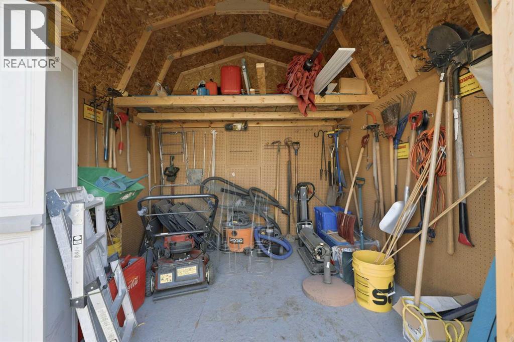 Single Family House Bungalow for Sale in  Huntmeadow Road NE Huntington Hills Calgary 