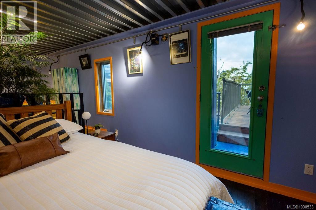  3112 Steele Street, Victoria