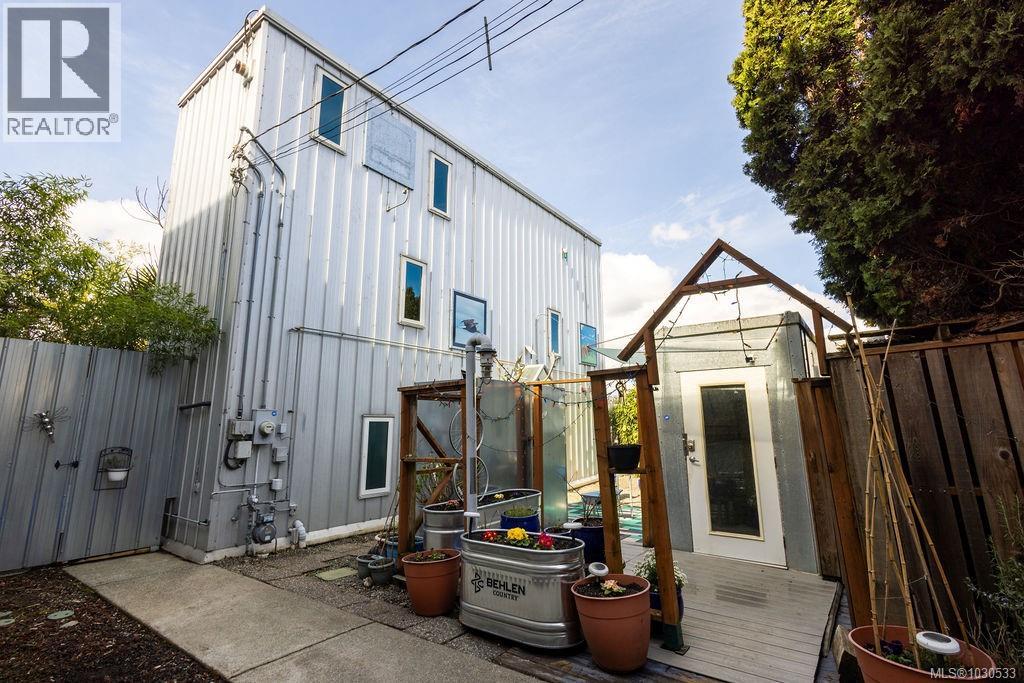 3112 Steele St - 1