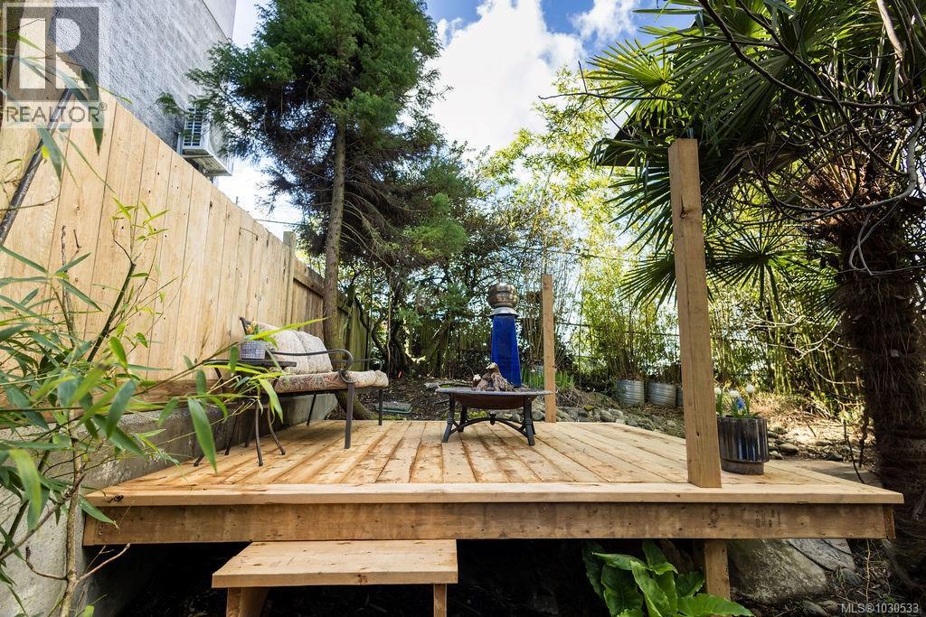  3112 Steele Street, Victoria