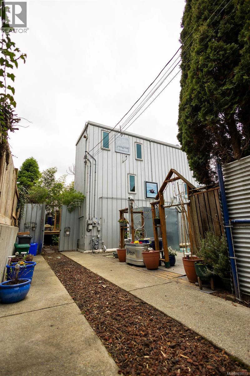  3112 Steele Street, Victoria