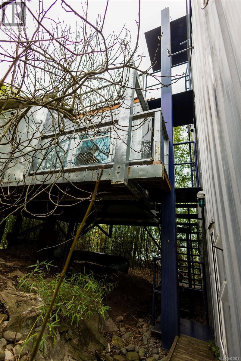  3112 Steele Street, Victoria