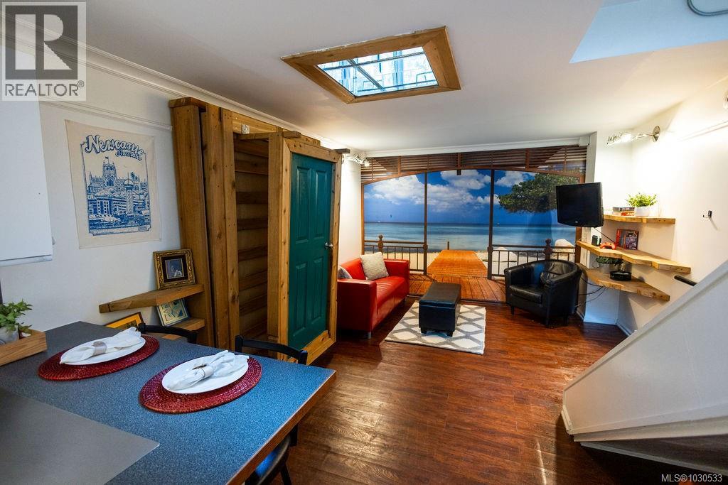  3112 Steele Street, Victoria