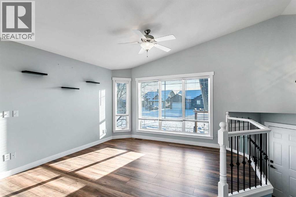 1112 2 STREET NE - 12