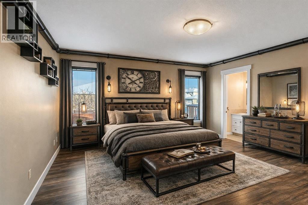 1112 2 STREET NE - 22