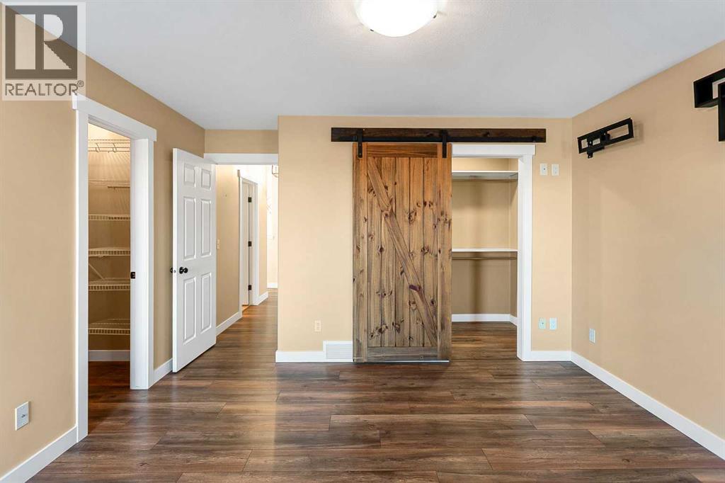 1112 2 STREET NE - 25