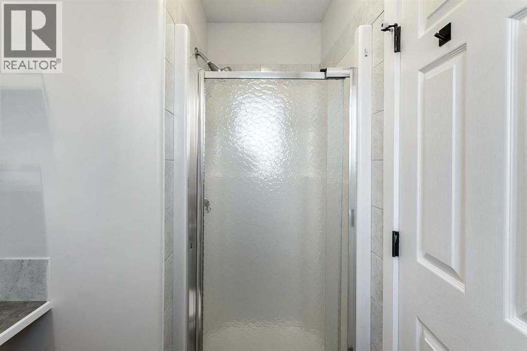 1112 2 STREET NE - 24