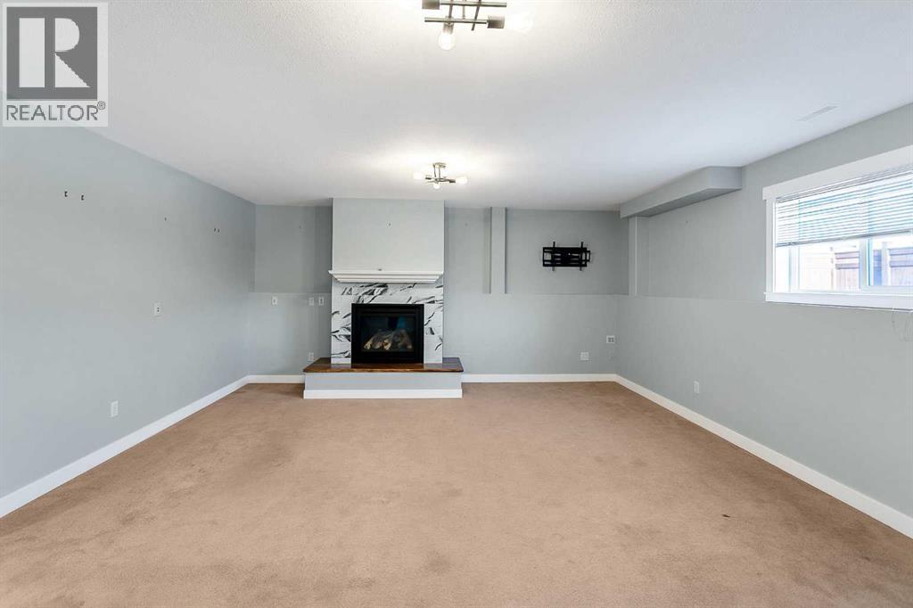 1112 2 STREET NE - 28