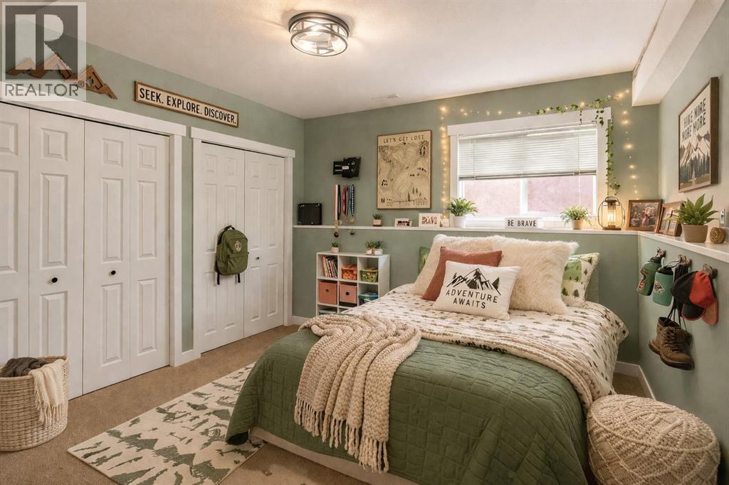 1112 2 STREET NE - 34