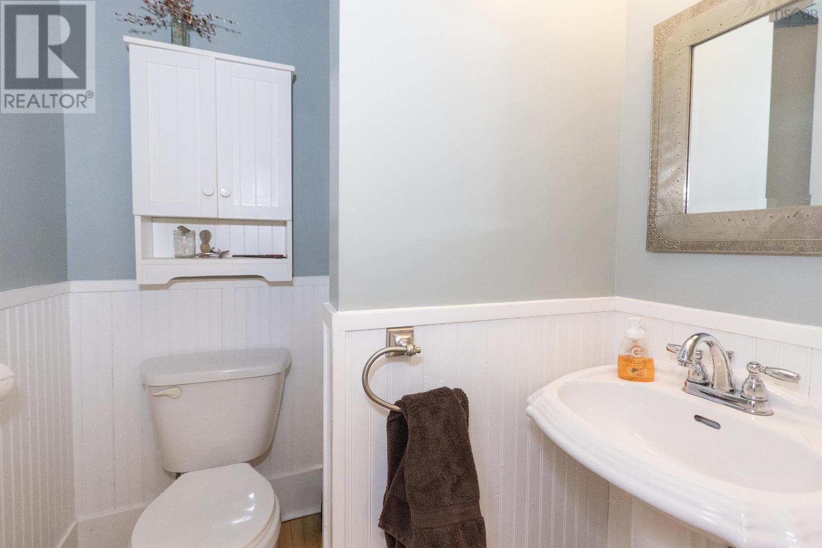 Property 11 of 49 of 139 Main Street