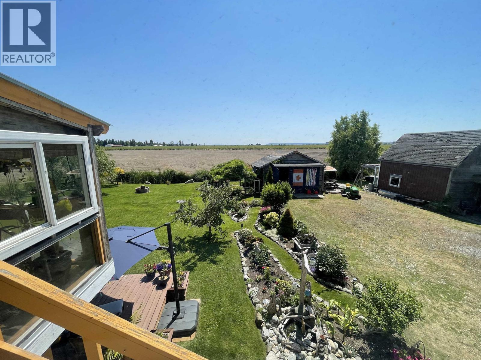 8640 LADNER TRUNK Road, Delta
