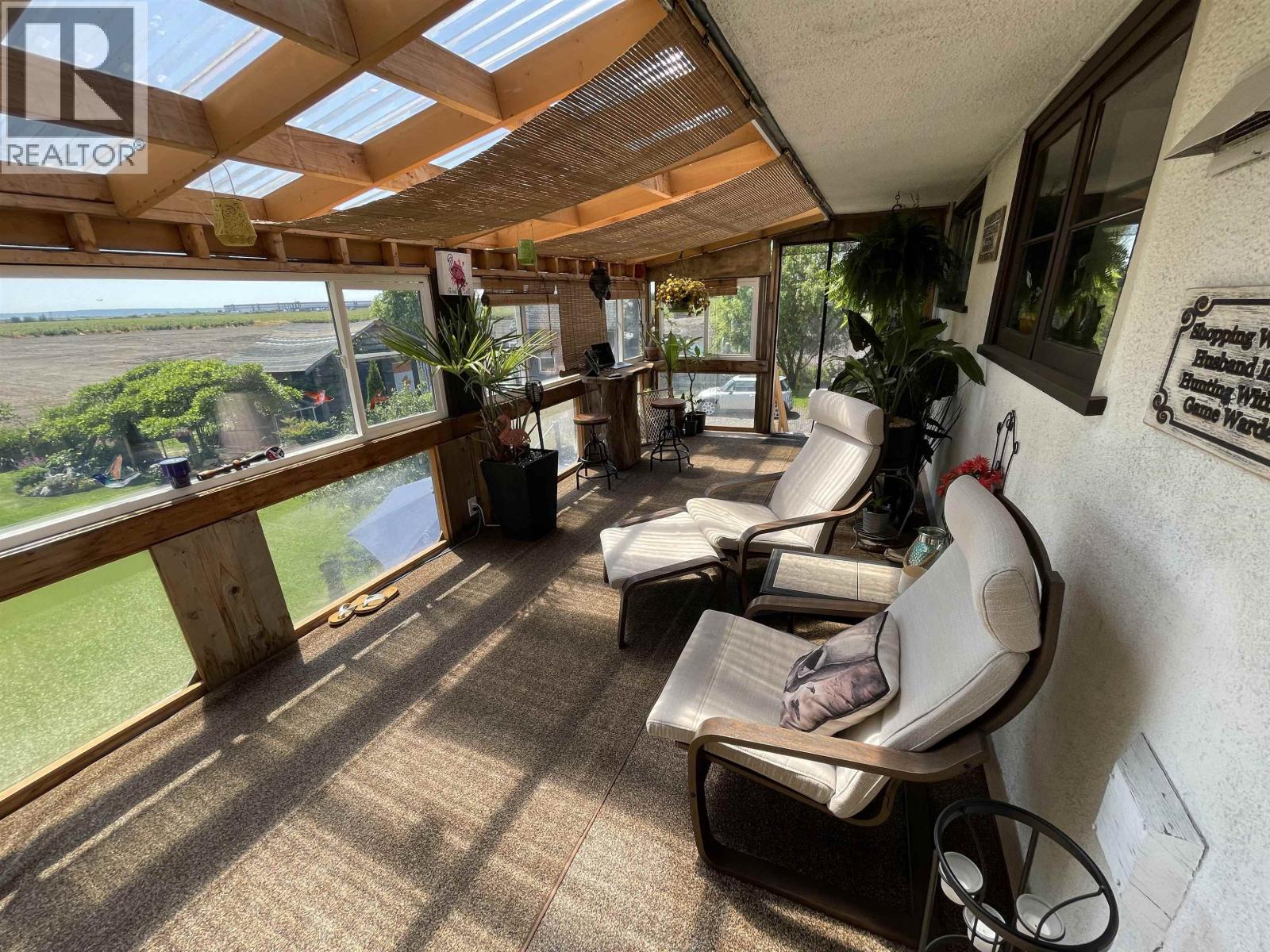 8640 LADNER TRUNK Road, Delta