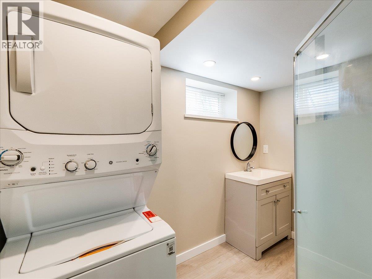 1534 Fifth Avenue, Trail