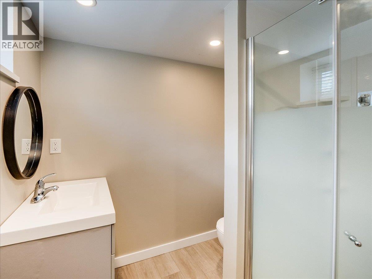 1534 Fifth Avenue, Trail