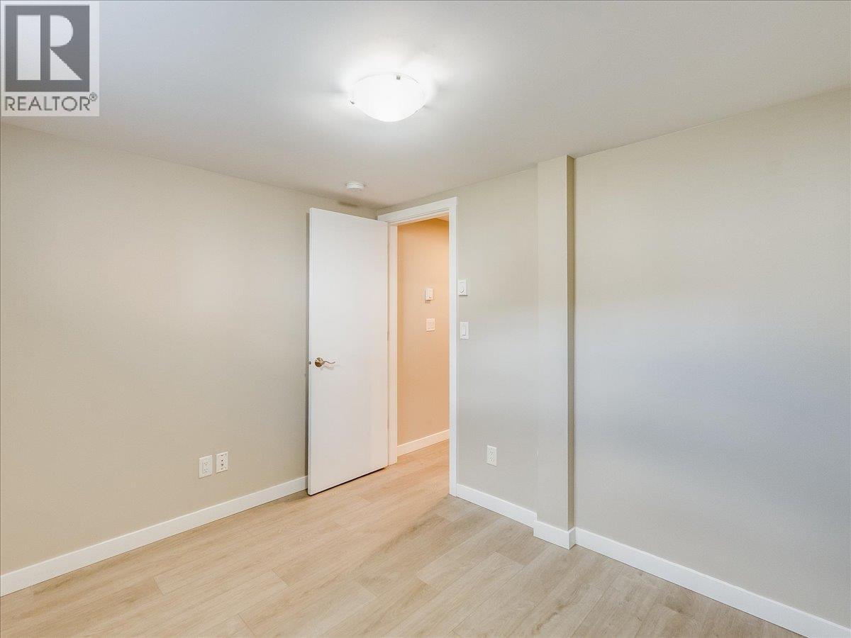 1534 Fifth Avenue, Trail