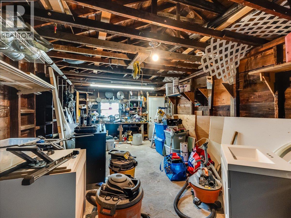 1534 Fifth Avenue, Trail