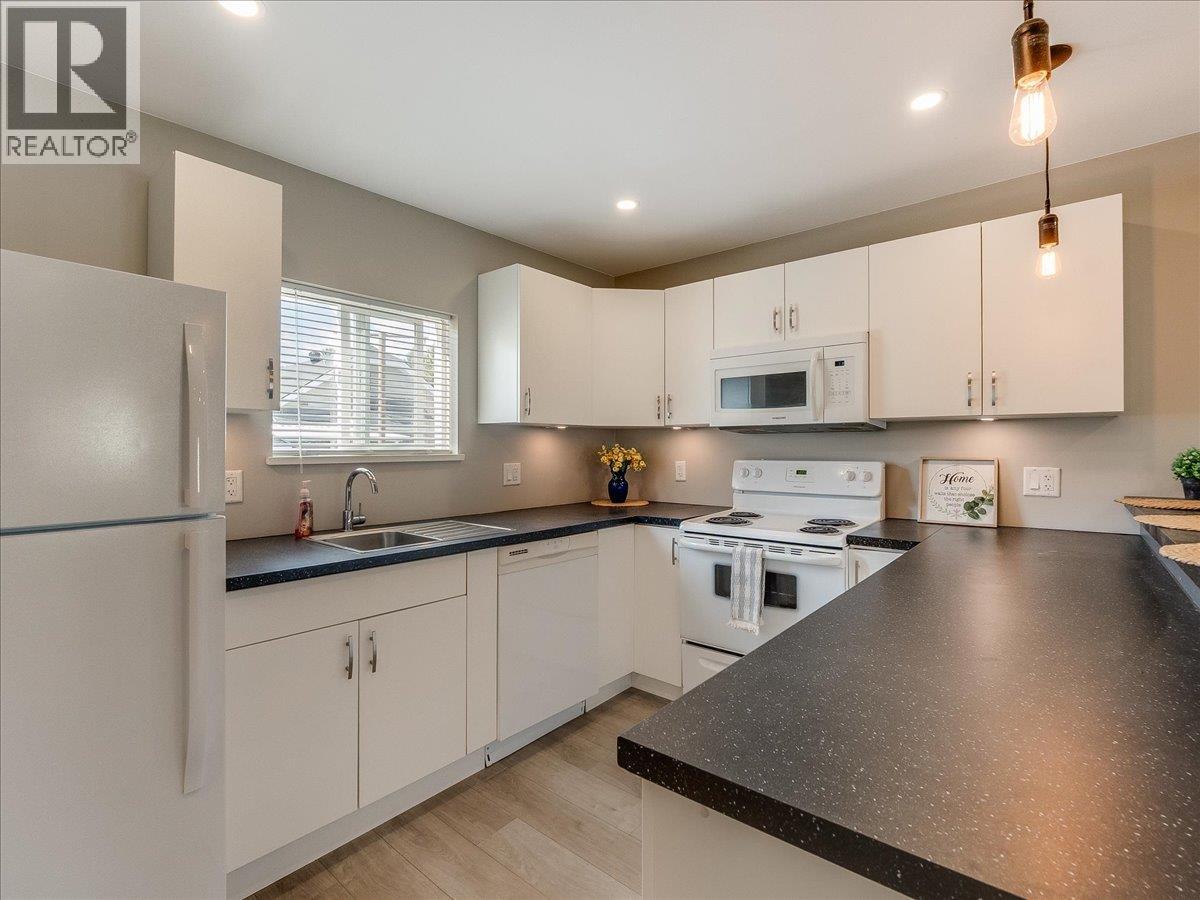 1534 Fifth Avenue, Trail