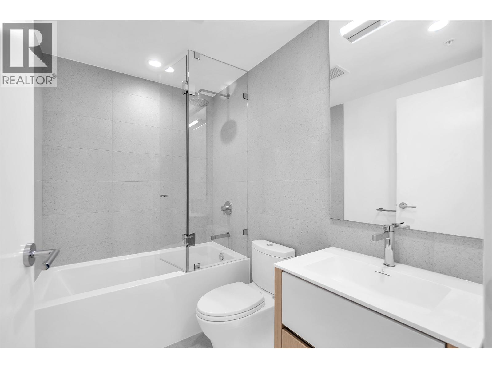 403 3963 UPLANDS WAY, West Vancouver