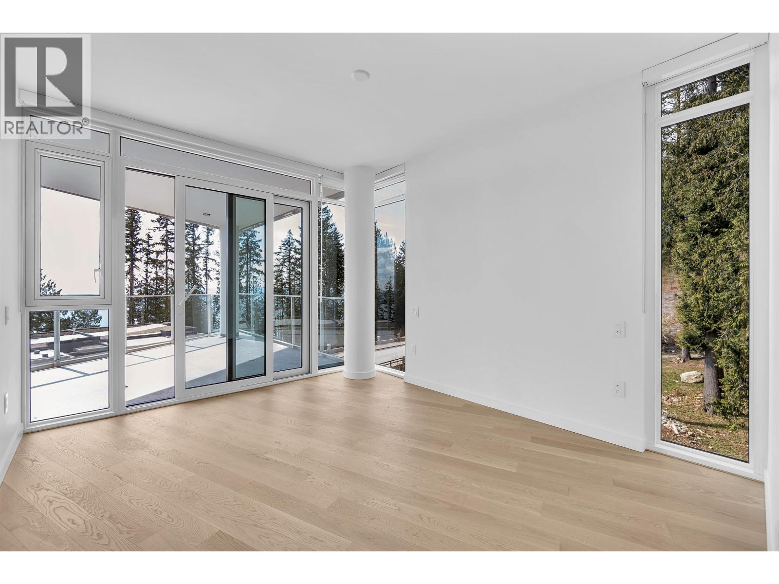 403 3963 UPLANDS WAY, West Vancouver