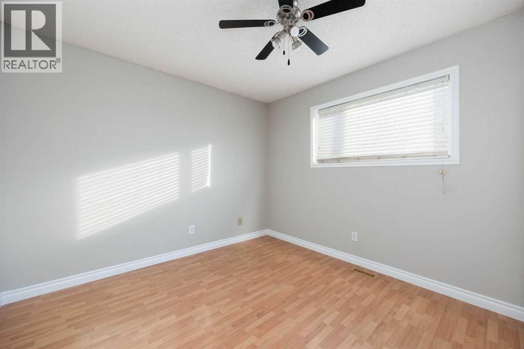 122 Maclaren Bay, Fort McMurray