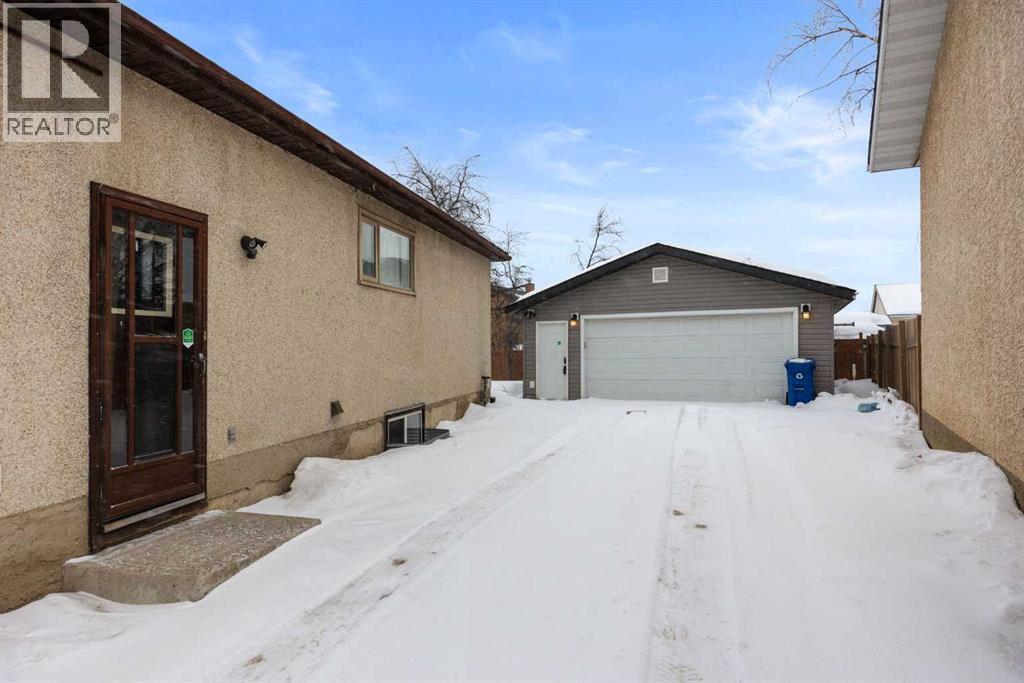 122 Maclaren Bay, Fort McMurray