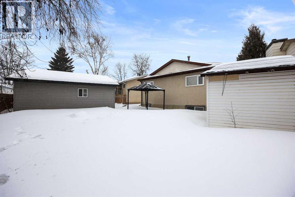 122 Maclaren Bay, Fort McMurray