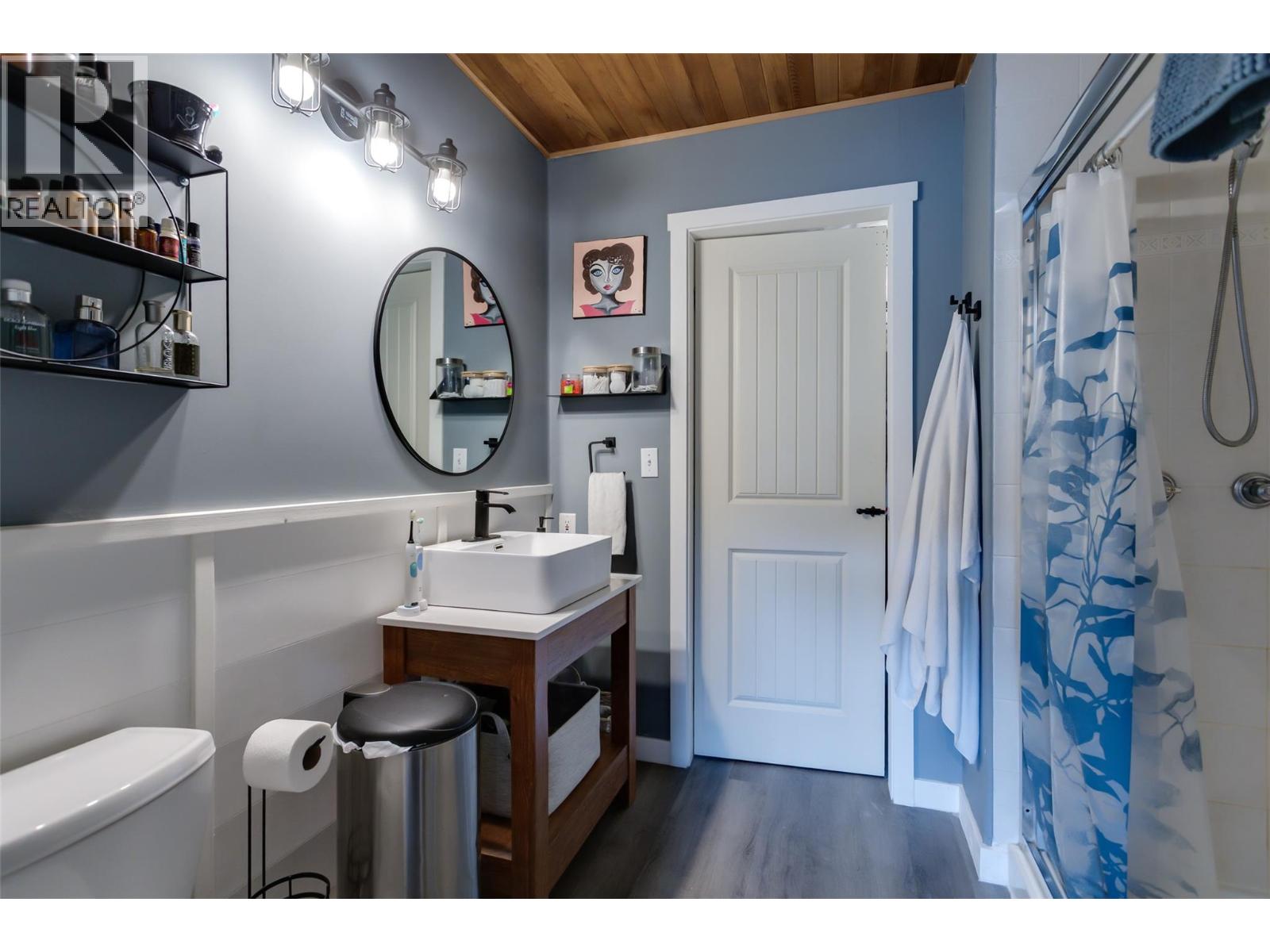 #5 527 YATES ROAD - 25