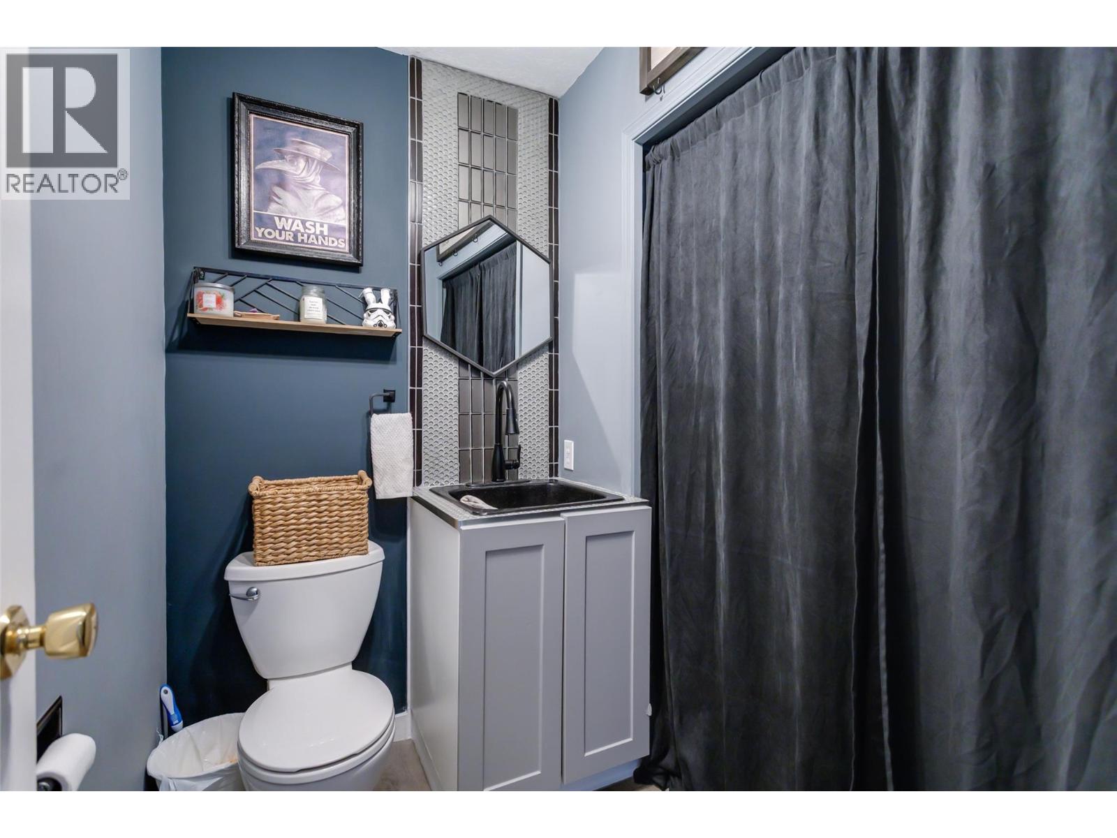 #5 527 YATES ROAD - 28