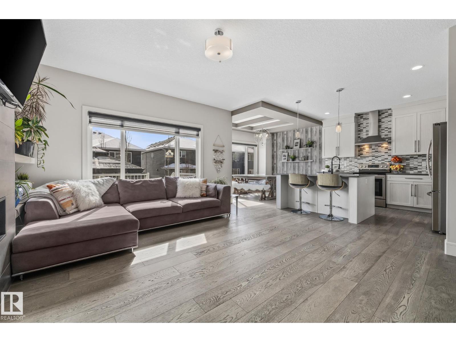 3864 ROBINS CR NW - 6