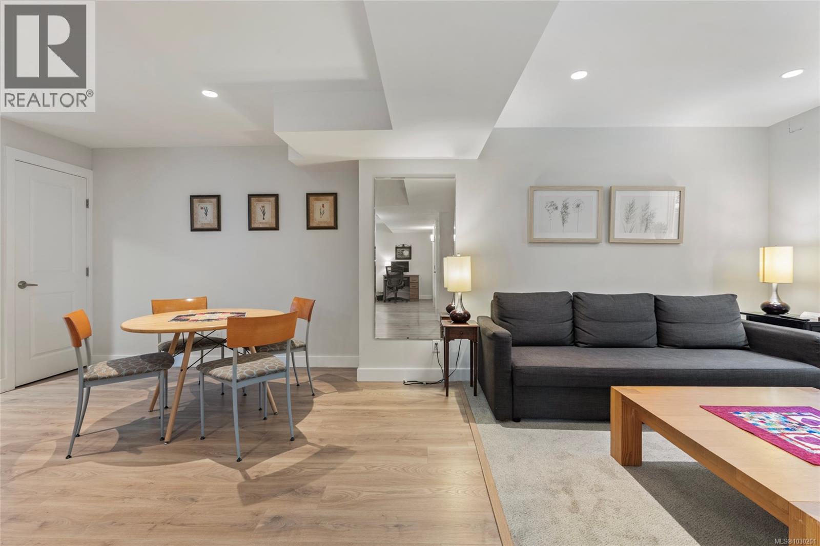  3460 SPARROWHAWK Avenue, Colwood