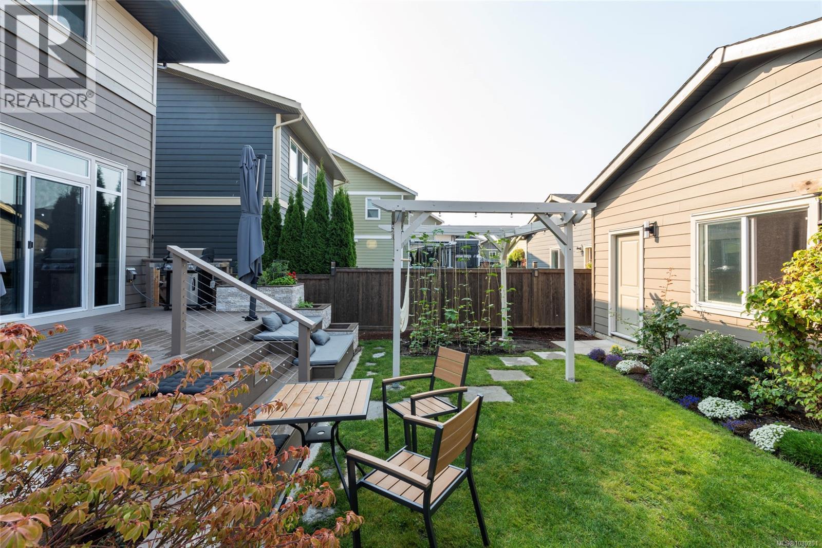  3460 SPARROWHAWK Avenue, Colwood