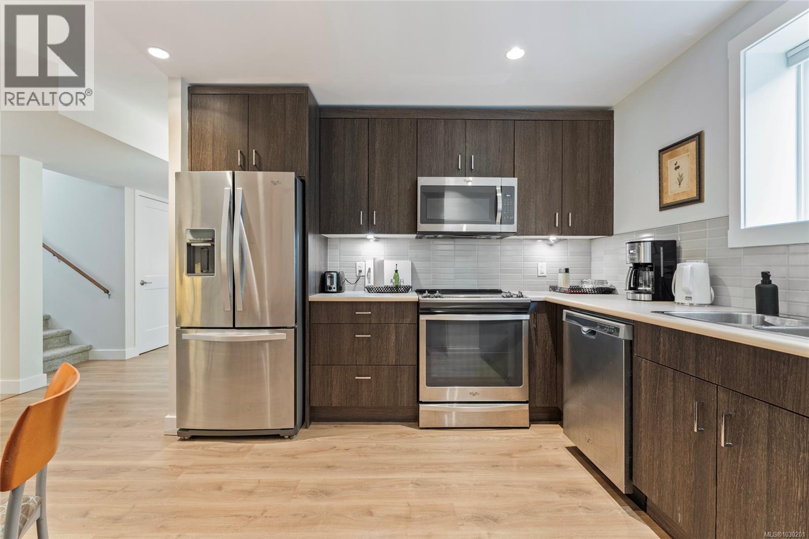  3460 SPARROWHAWK Avenue, Colwood