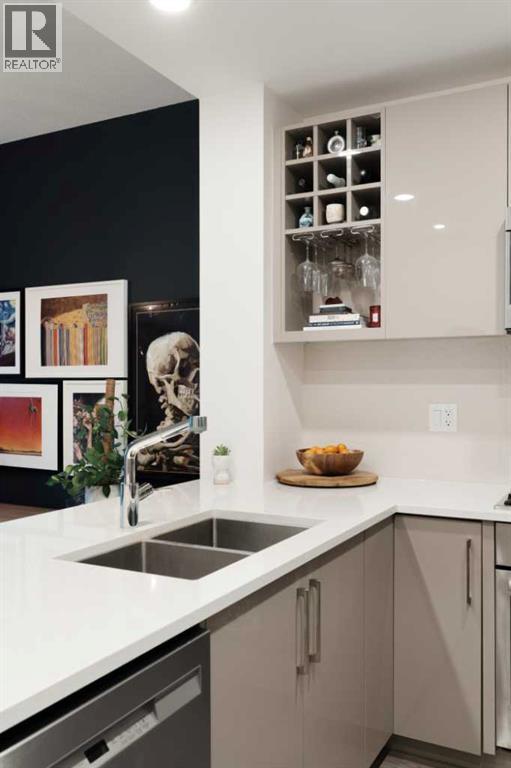 Single Family House for Sale in    Street NW Hillhurst Calgary 