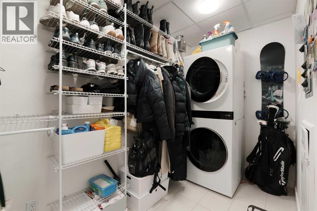 Single Family House for Sale in    Street NW Hillhurst Calgary 