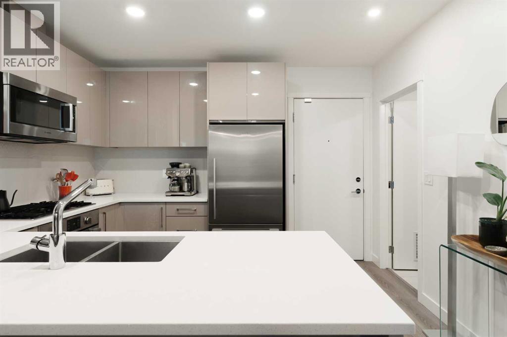 Single Family House for Sale in    Street NW Hillhurst Calgary 