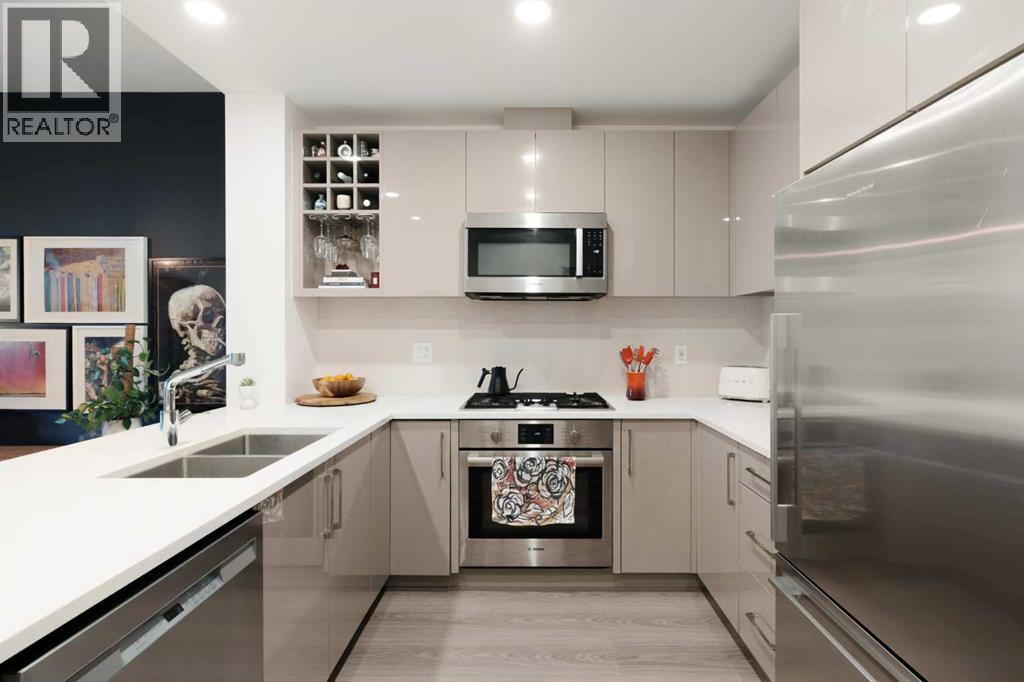 Single Family House for Sale in    Street NW Hillhurst Calgary 