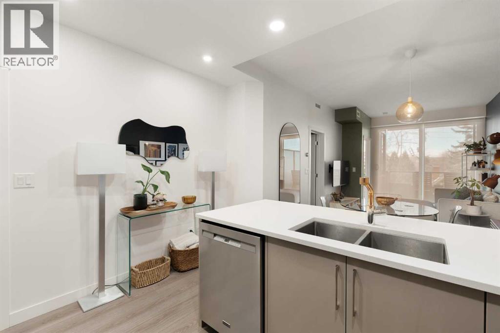 Single Family House for Sale in    Street NW Hillhurst Calgary 