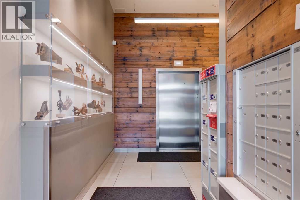 Single Family House for Sale in    Street NW Hillhurst Calgary 