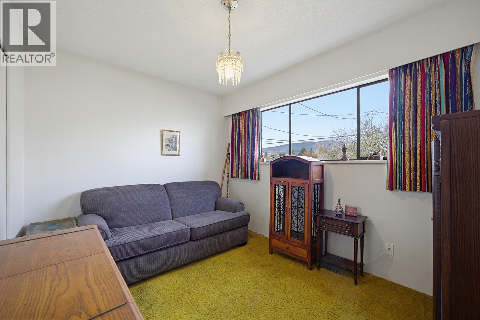 1952 PRAIRIE AVENUE, Port Coquitlam