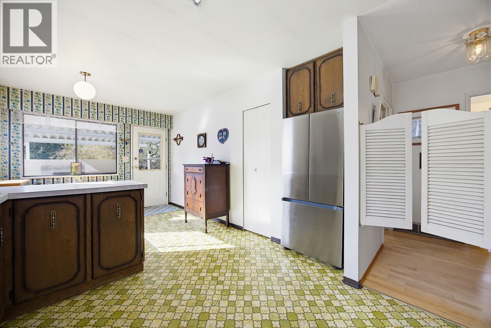 1952 PRAIRIE AVENUE, Port Coquitlam