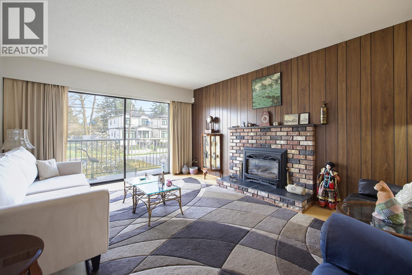 1952 PRAIRIE AVENUE, Port Coquitlam