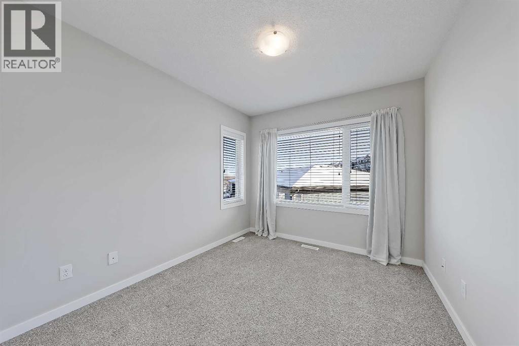 501 River Heights Drive, Cochrane