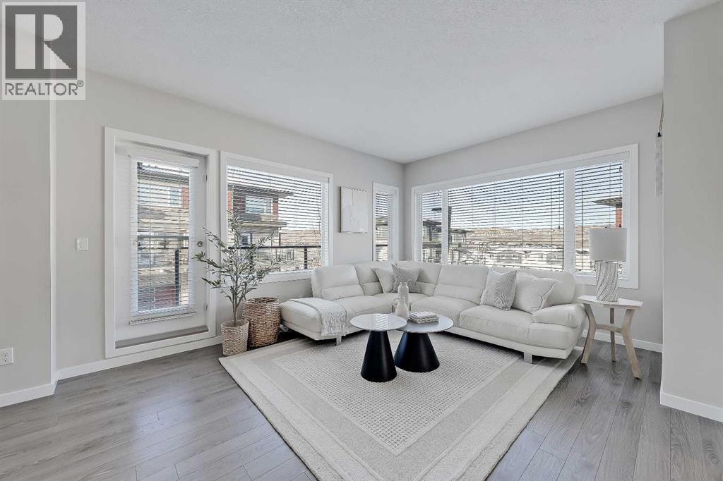 501 River Heights Drive, Cochrane