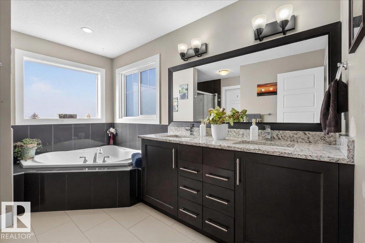 606 REYNALDS WY - 34