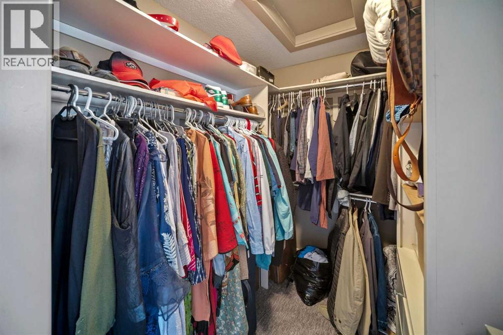 4410 17 AVENUE NW - 22