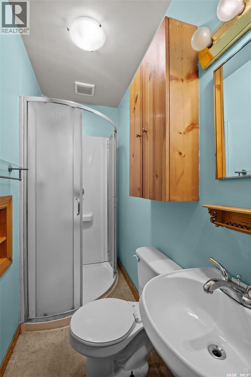 546 7TH STREET E - 11