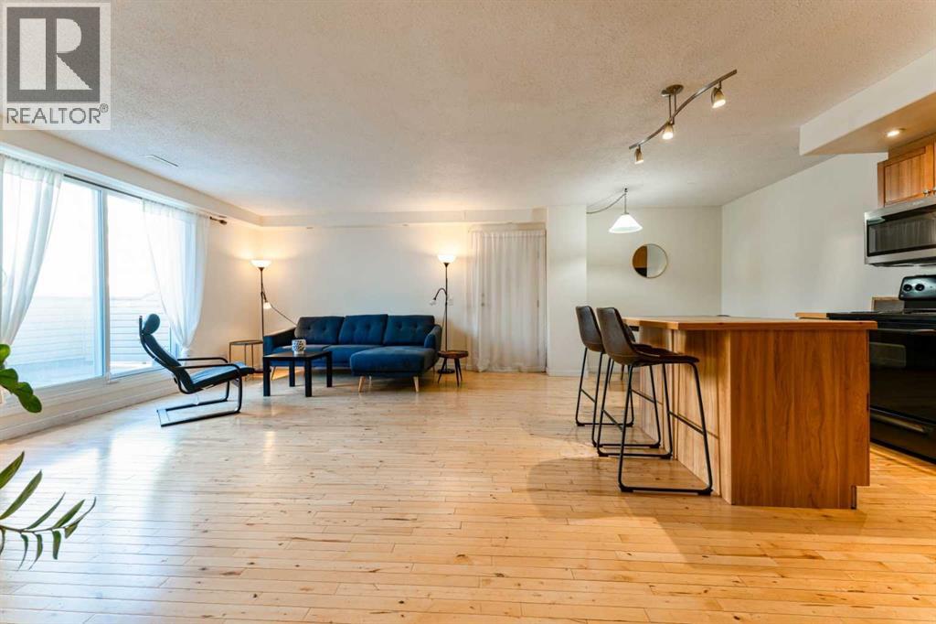 #1014 1540 29 STREET NW - 5