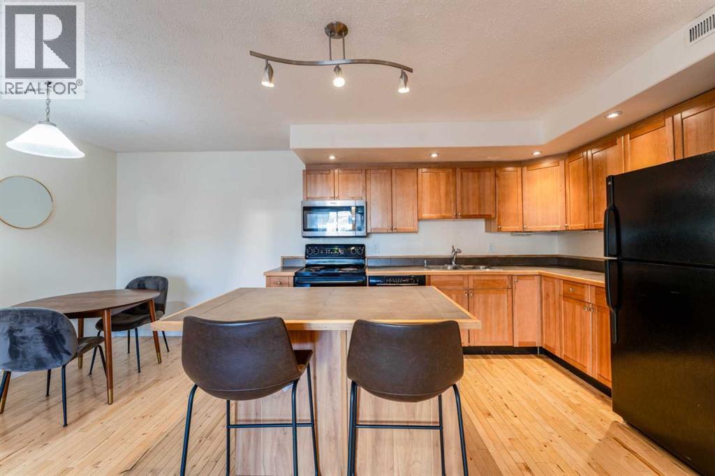 #1014 1540 29 STREET NW - 9